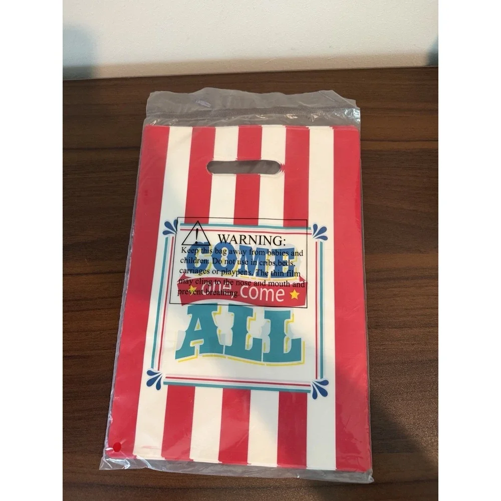 50 Pack Carnival Candy Bags Circus Themed Plastic Party Treat Bags Handle New